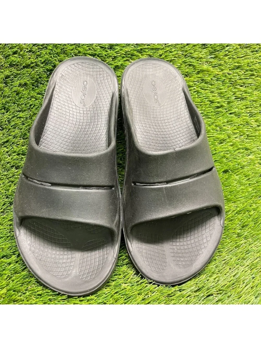 Oofos OOahh Mens Size 9 All Black Beach Walking Outdoor Recovery Slide Sandals
